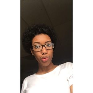 Meet your Posher, Jadea